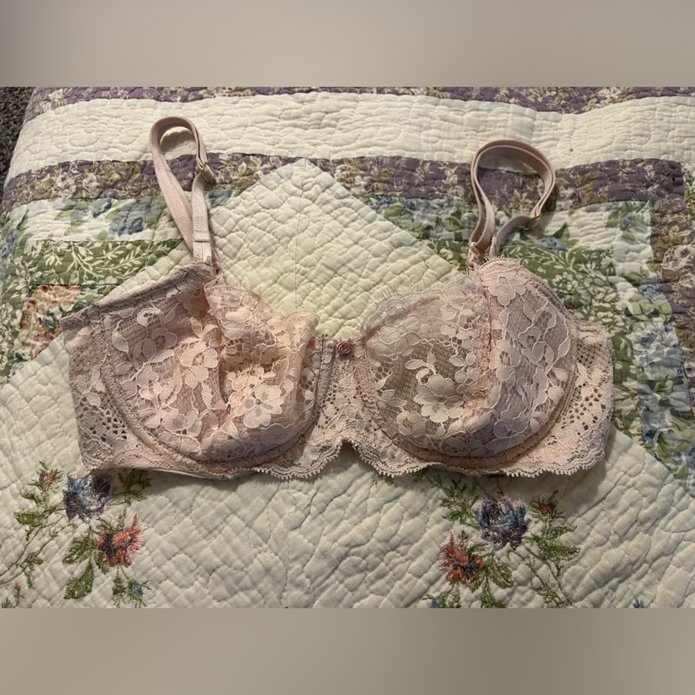 Victoria's Secret Pink Lace Full-Coverage Bra